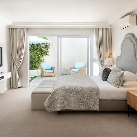 The Clarendon - Bantry Bay-2